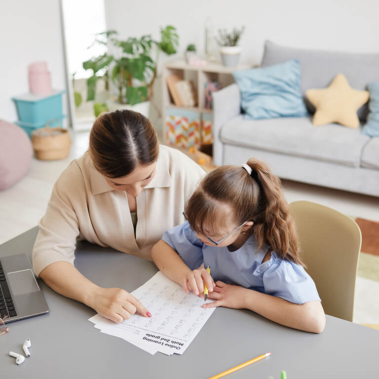 子育て中の女性医師の診療